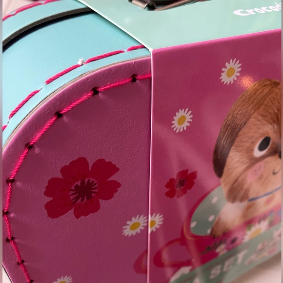 Crocodile Creek Pink Tea Set for Kids Brand New in Little Suitcase - Picture 4 of 5